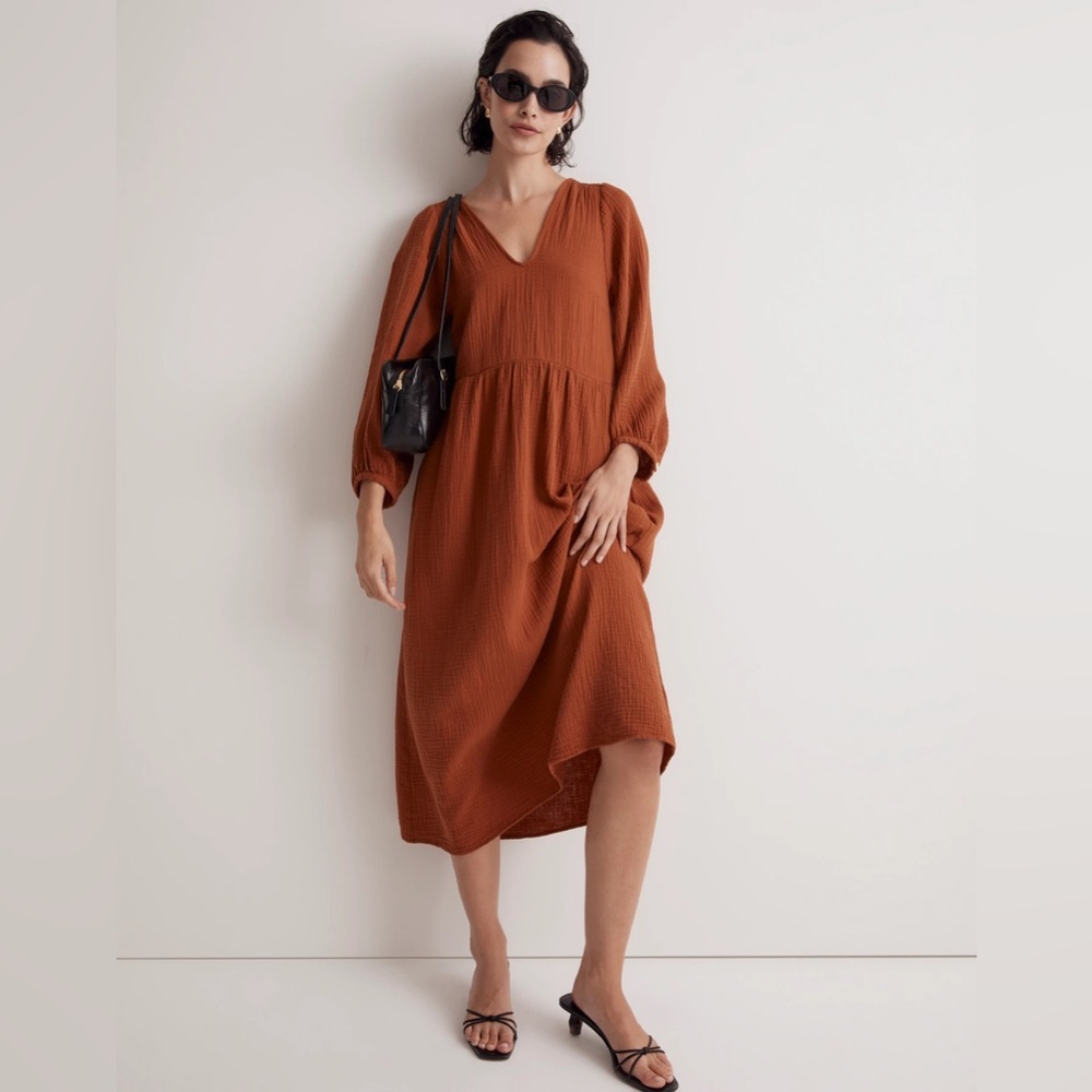 Madewell Lightspun V-Neck Midi Dress in Burnt Clay Size Petite Small